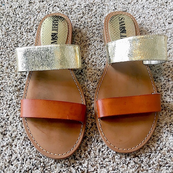 Sam & Libby Shoes - 🎉HP Sam & Libby Leather/Gold Flat Sandals